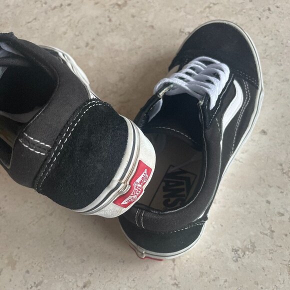 VANS Off The Wall Old Skool Black w White Stripe Size: Unisex Women 6.0 Men 4.5 - Picture 2 of 5